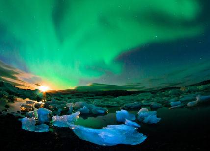 Land of Fire and Ice: Northern Lights Explorer Tour