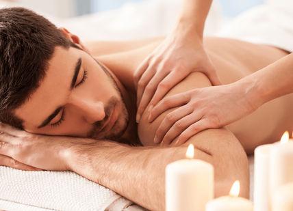 An image of a man getting a massage, Swedish Massage. Aurora Wellbeing Spa