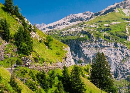 Swiss Alpine Adventure: Drive the World-Famous Klausen Pass