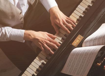 Take Note: Five Private Piano Lessons