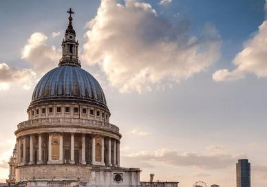 An image of a city with a dome, St Paul's Cathedral Private Tour. LookUp London
