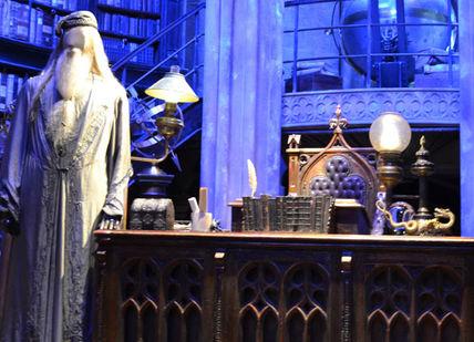 An image of a church with a statue in the middle, Warner Bros Harry Potter. Warner Bros.