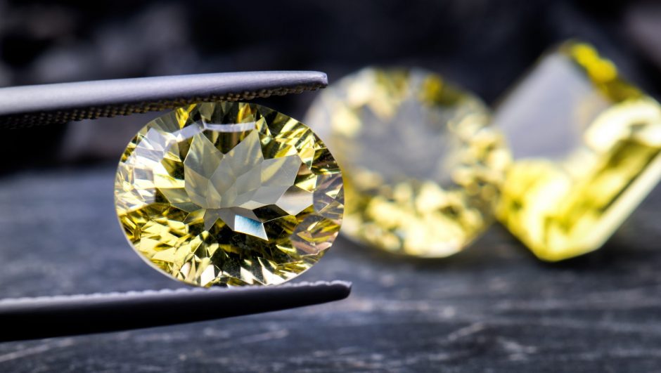 Yellow diamond gemstone