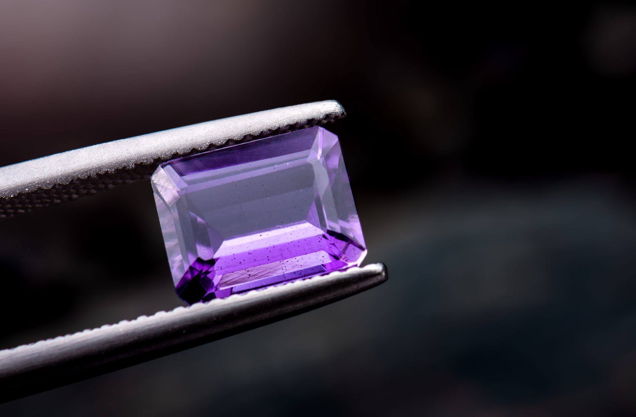 Guide to Purple Gemstones - List of Names, Meanings & Pictures