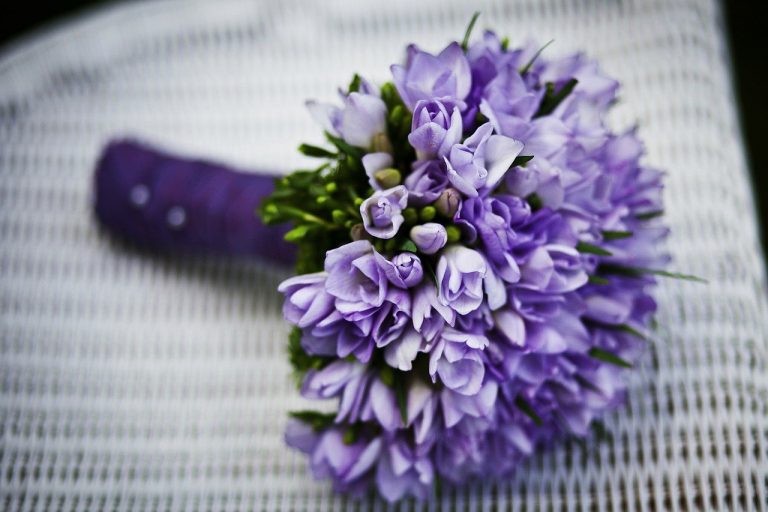 bouquet of lilac-colored flowers