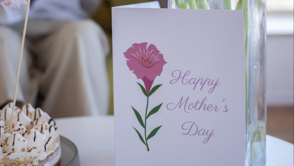 mother's day card and cake