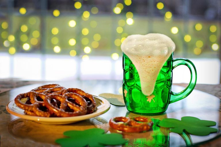 green beer with pretzels