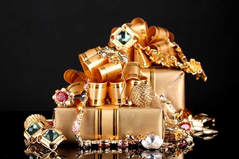 These are the 10 most expensive items in the world