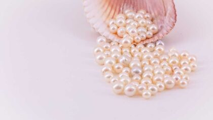 Akoya Pearls Complete Buying Guide, Meaning, Uses, Properties & Facts