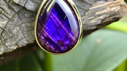 Purple Labradorite Complete Buying Guide, Uses, Meanings, Properties & Facts
